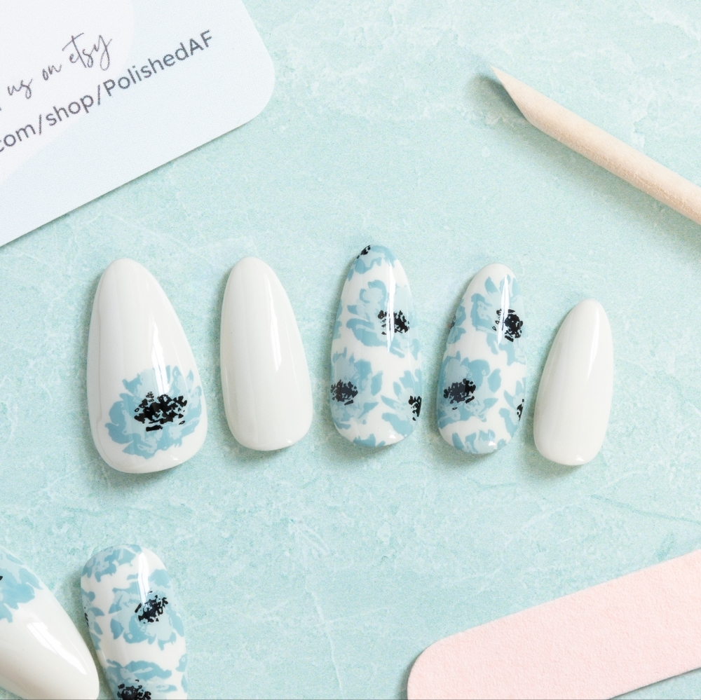 🫖 High Tea, Handmade Nail Set